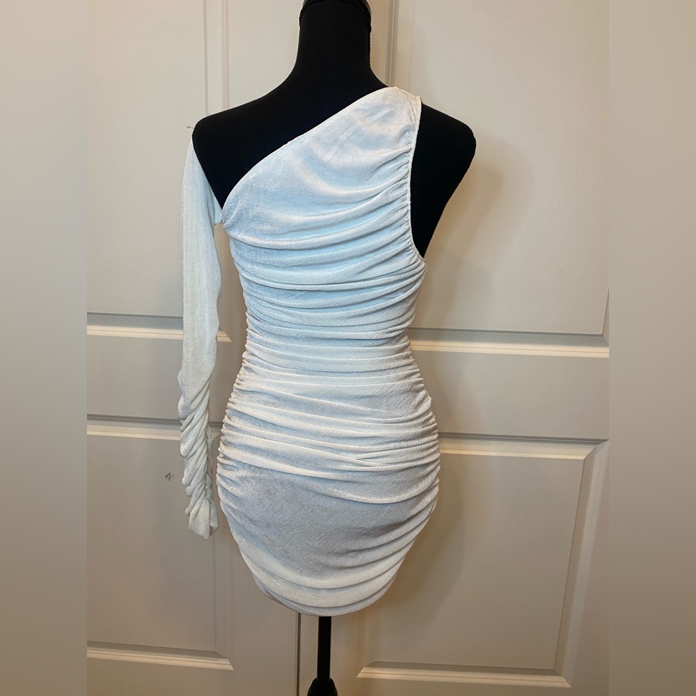 LIONESS RUCHED MINI DRESS - Picture 6 of 10